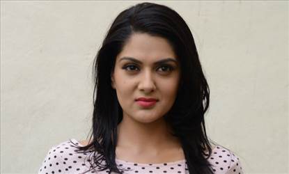 Sakshi Chowdary Images