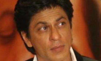 SRK confesses he has girl qualities