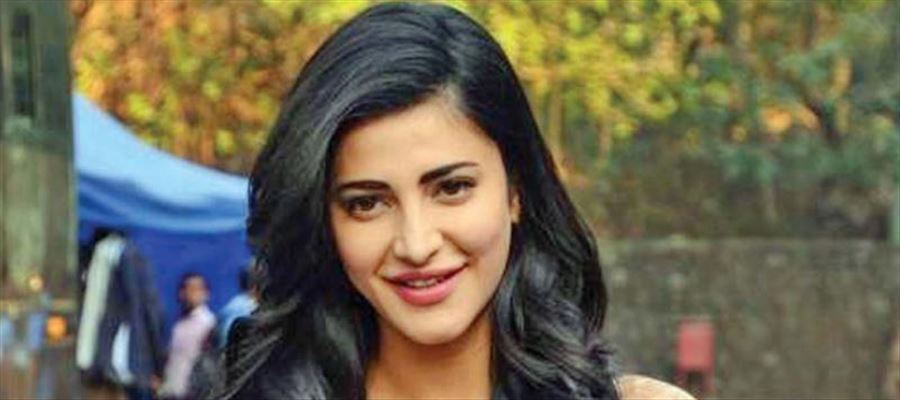 Image result for <a class='inner-topic-link' href='/search/topic?searchType=search&searchTerm=SHRUTI' target='_blank' title='click here to read more about SHRUTI'>shruti </a>haasan apherald