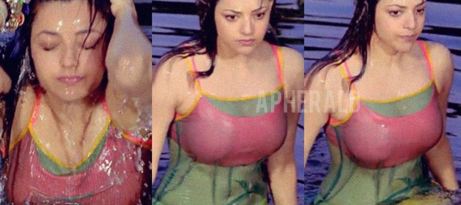 
Kajal faced an Oops moment in a famous film?
