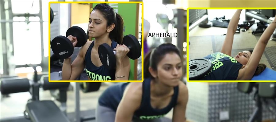 EXPOSED !! When Rakul Preet was doing Work Out in the Gym with a Sleeveless Crop Top... Photos Inside