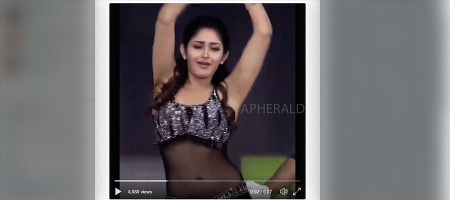 Sayyeshaa Saigal's hot Waist Shake goes Viral - Watch the Video