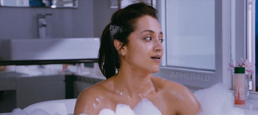 What is this Trisha? What have you Done ?? Trisha's Blue Film gets 'Such' response - Check more Shocking stuff inside